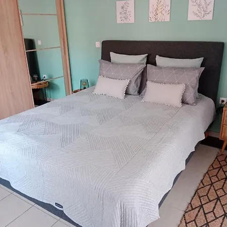 Central Lodge Apartman